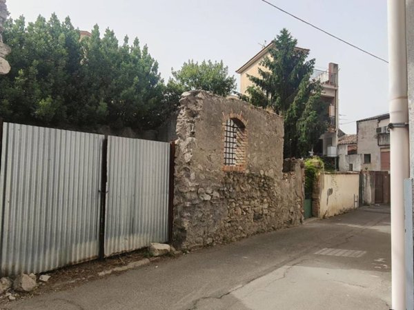casa indipendente in vendita a Gaggi