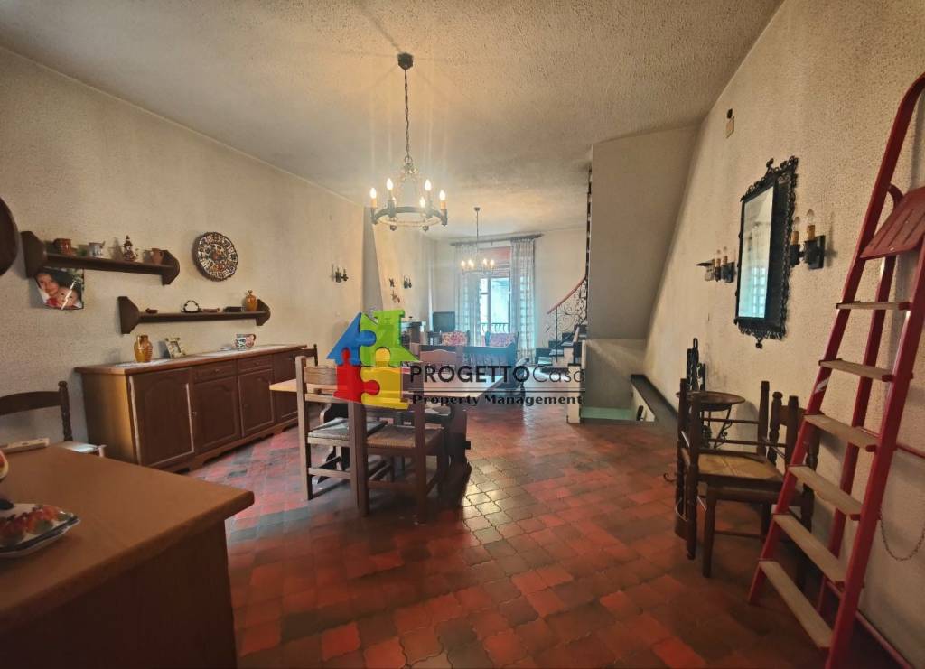 casa indipendente in vendita a Gaggi