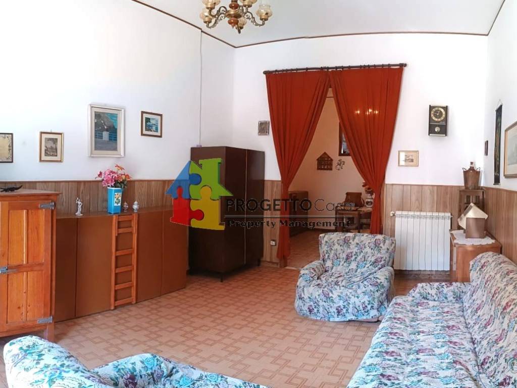 casa indipendente in vendita a Gaggi