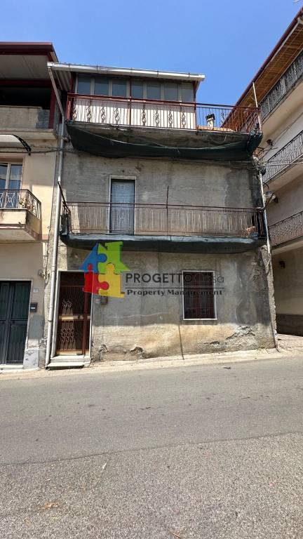 casa indipendente in vendita a Gaggi in zona Cavallaro