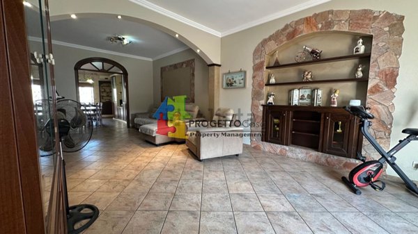 casa indipendente in vendita a Gaggi