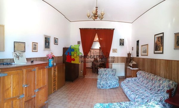 casa indipendente in vendita a Gaggi