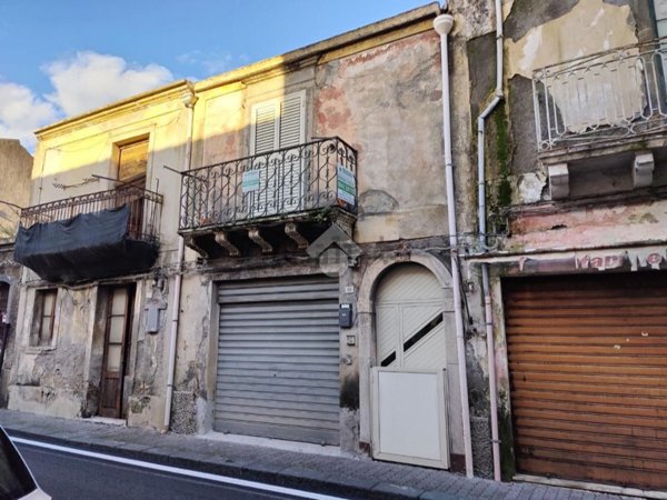 casa indipendente in vendita a Gaggi