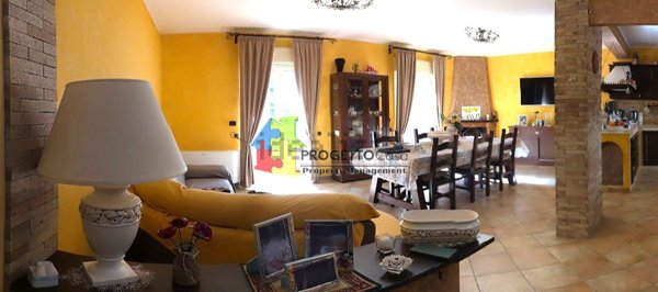 casa indipendente in vendita a Gaggi