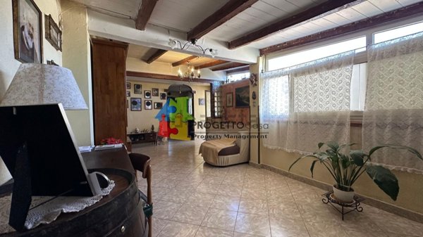 casa indipendente in vendita a Gaggi