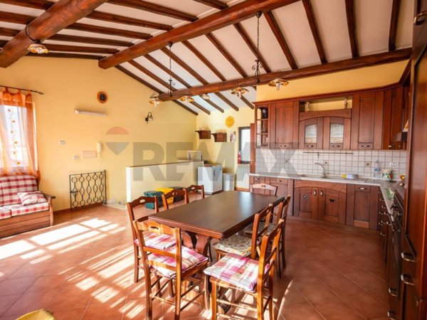 casa indipendente in vendita a Gaggi