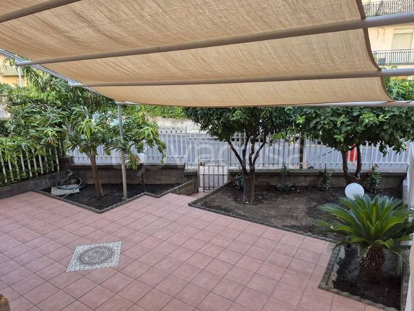 casa indipendente in vendita a Gaggi