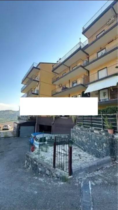 appartamento in vendita a Gaggi in zona Cavallaro