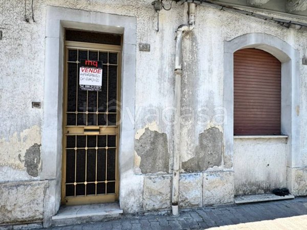 appartamento in vendita a Gaggi in zona Cavallaro