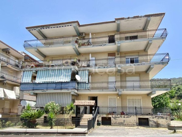 appartamento in vendita a Gaggi in zona Cavallaro