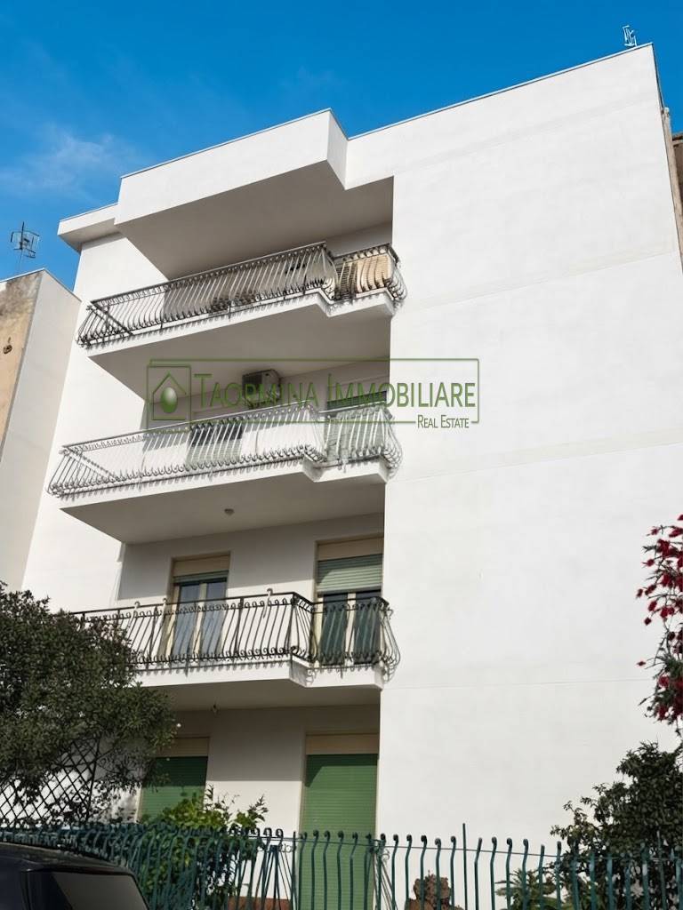 appartamento in vendita a Gaggi in zona Cavallaro