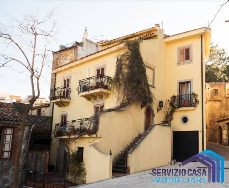 casa indipendente in vendita a Gallodoro