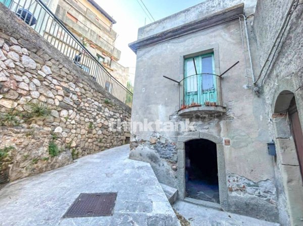 casa indipendente in vendita a Gallodoro