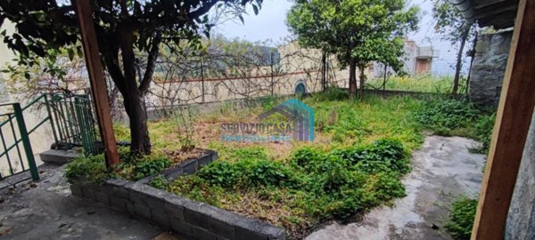 casa indipendente in vendita a Gallodoro