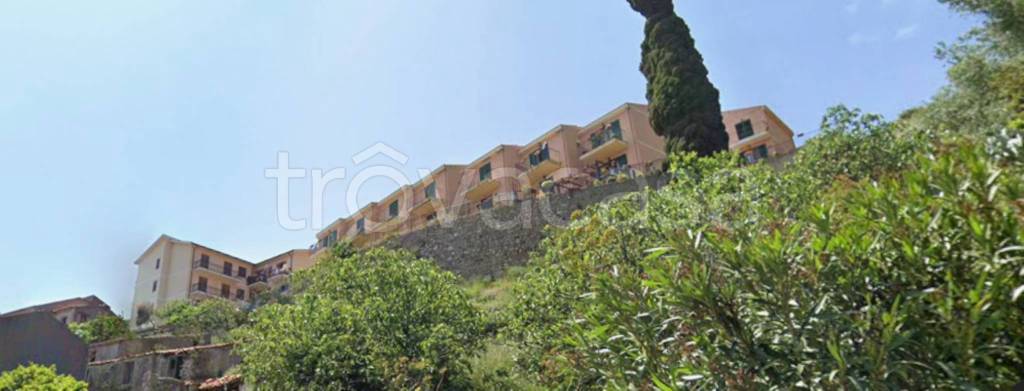 casa indipendente in vendita a Gallodoro