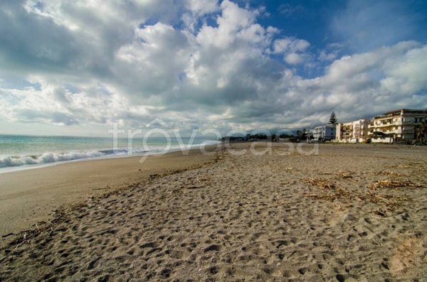 appartamento in vendita a Giardini-Naxos