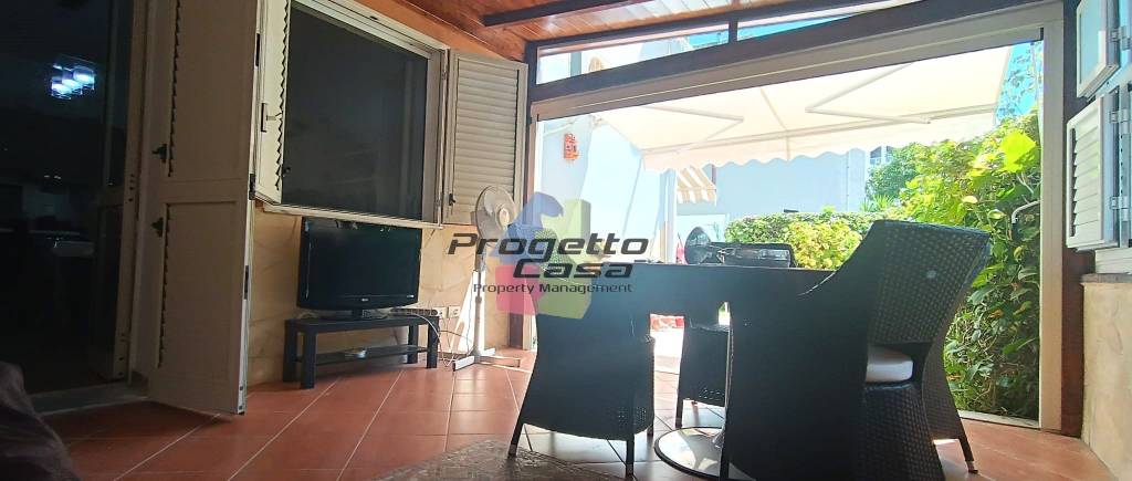 appartamento in vendita a Giardini-Naxos