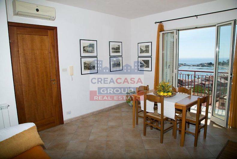 casa indipendente in vendita a Giardini-Naxos