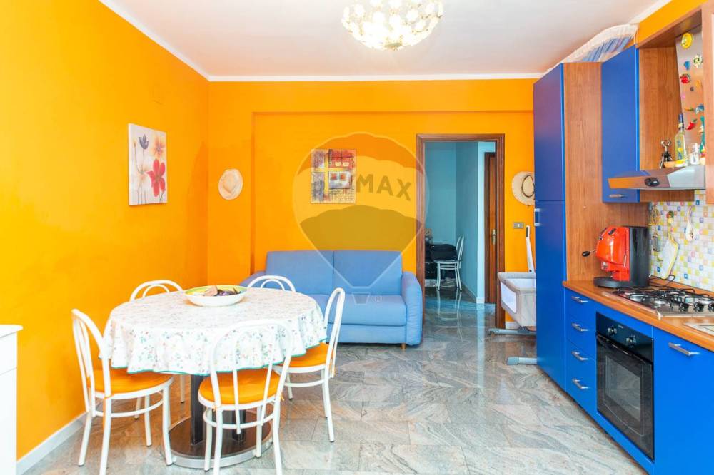 appartamento in vendita a Giardini-Naxos