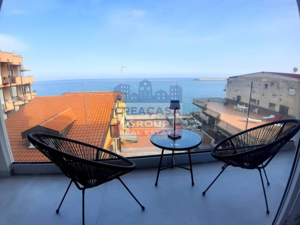 appartamento in vendita a Giardini-Naxos