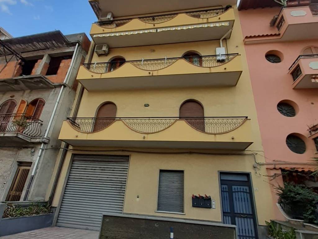 appartamento in vendita a Giardini-Naxos