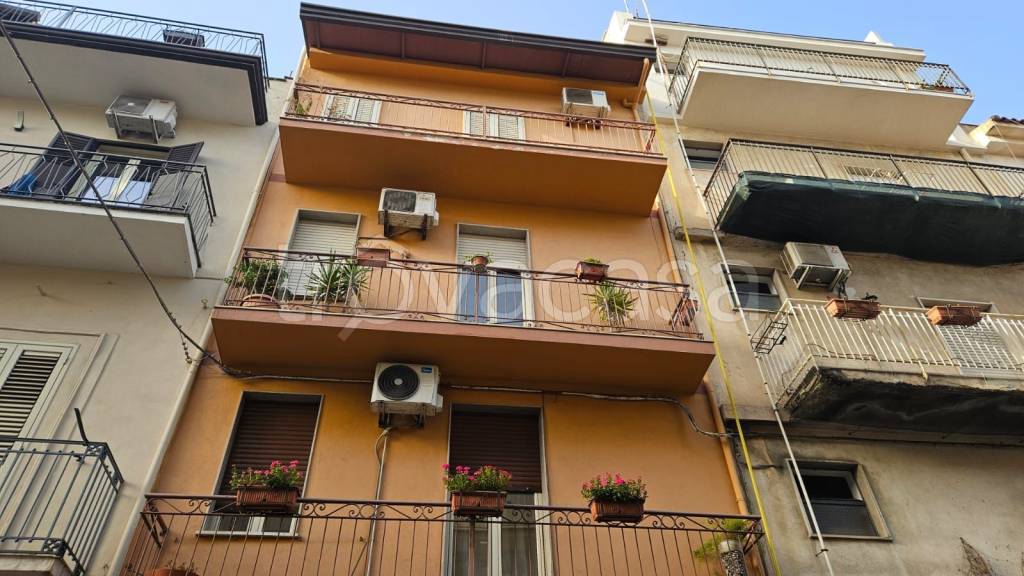 appartamento in vendita a Giardini-Naxos