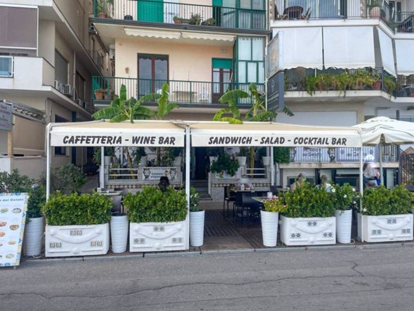 negozio in vendita a Giardini-Naxos