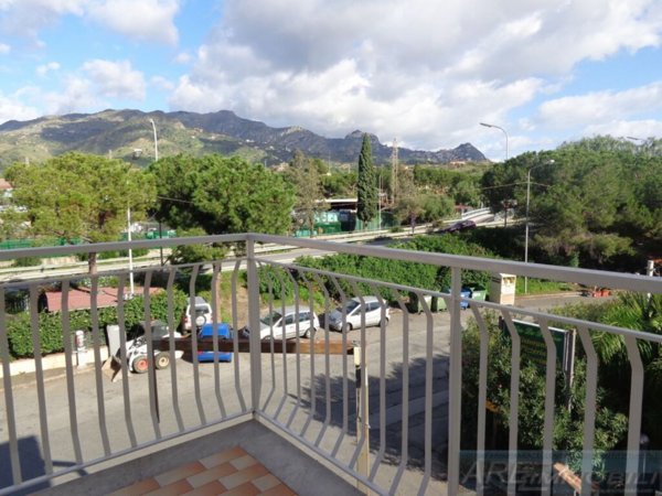 appartamento in vendita a Giardini-Naxos