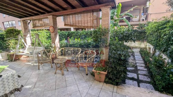 casa indipendente in vendita a Giardini-Naxos