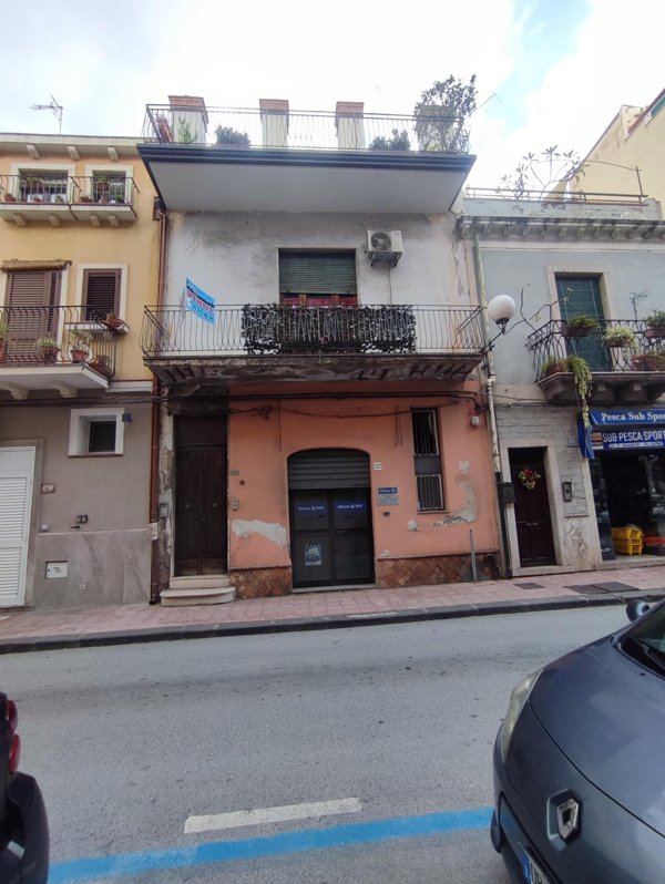 appartamento in vendita a Giardini-Naxos