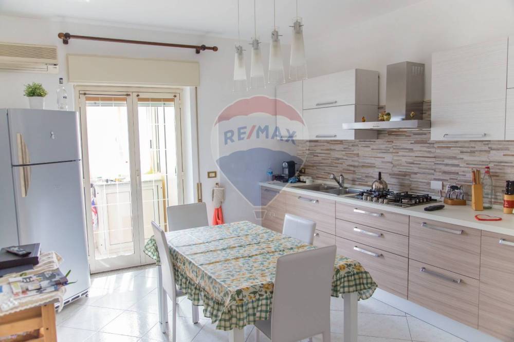 appartamento in vendita a Giardini-Naxos