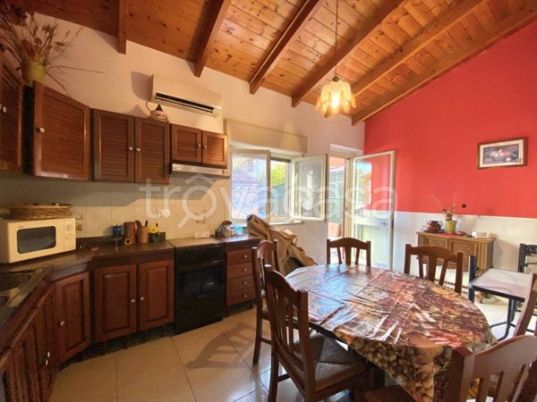 casa indipendente in vendita a Giardini-Naxos