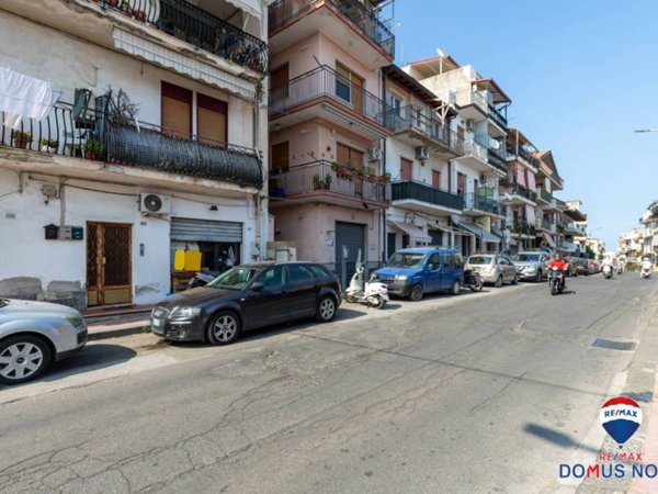 negozio in vendita a Giardini-Naxos