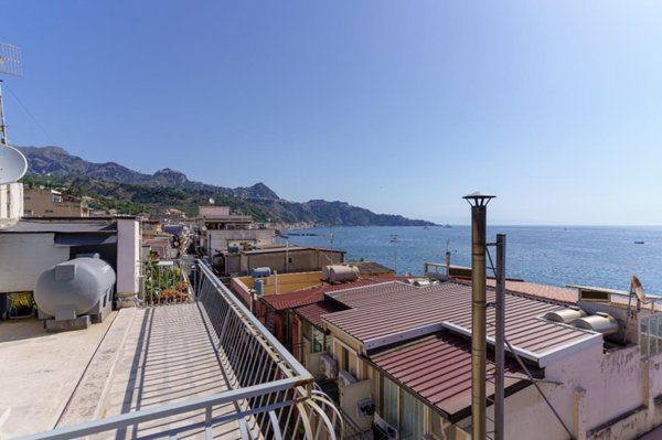 appartamento in vendita a Giardini-Naxos