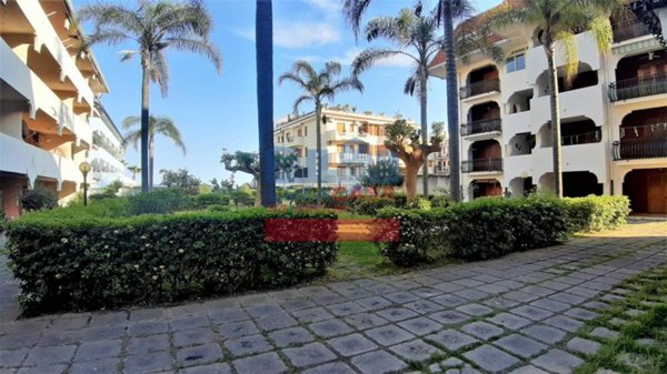appartamento in vendita a Giardini-Naxos
