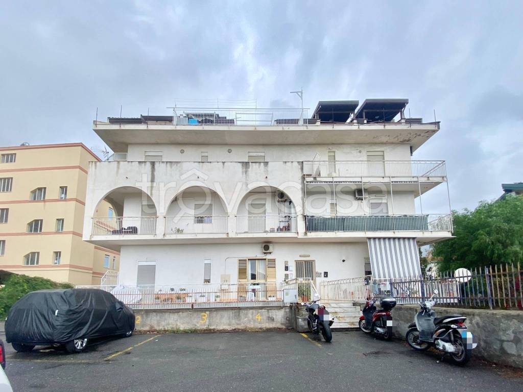 appartamento in vendita a Giardini-Naxos