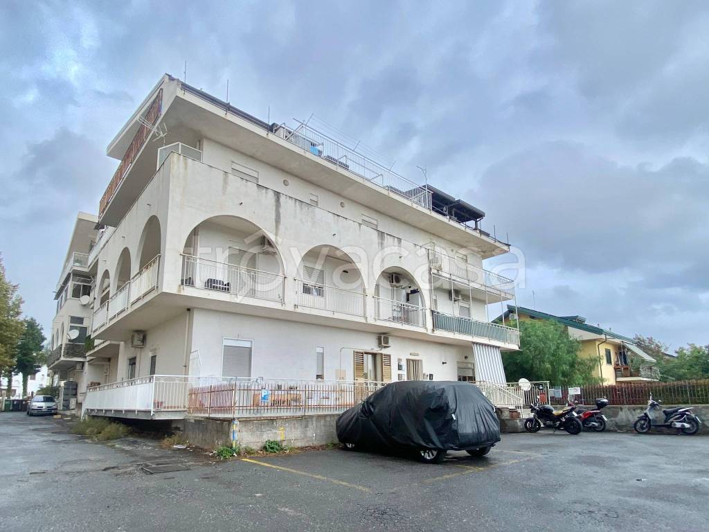 appartamento in vendita a Giardini-Naxos