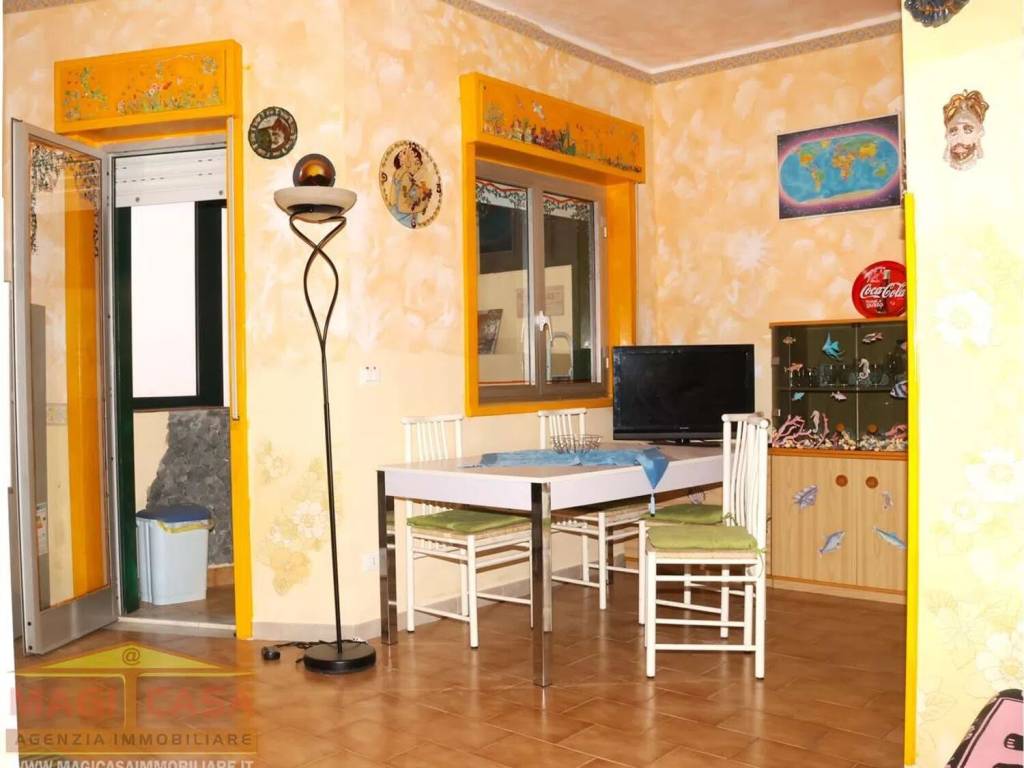appartamento in vendita a Giardini-Naxos