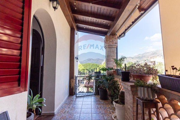 appartamento in vendita a Giardini-Naxos