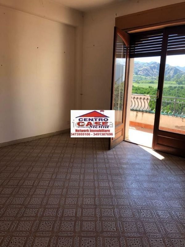 appartamento in vendita a Giardini-Naxos