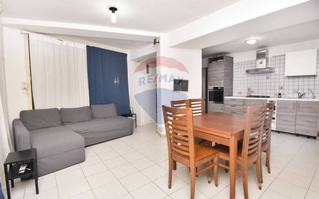 appartamento in vendita a Giardini-Naxos