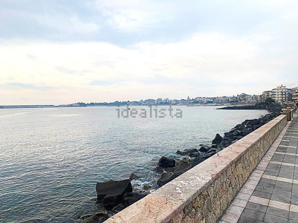 casa indipendente in vendita a Giardini-Naxos