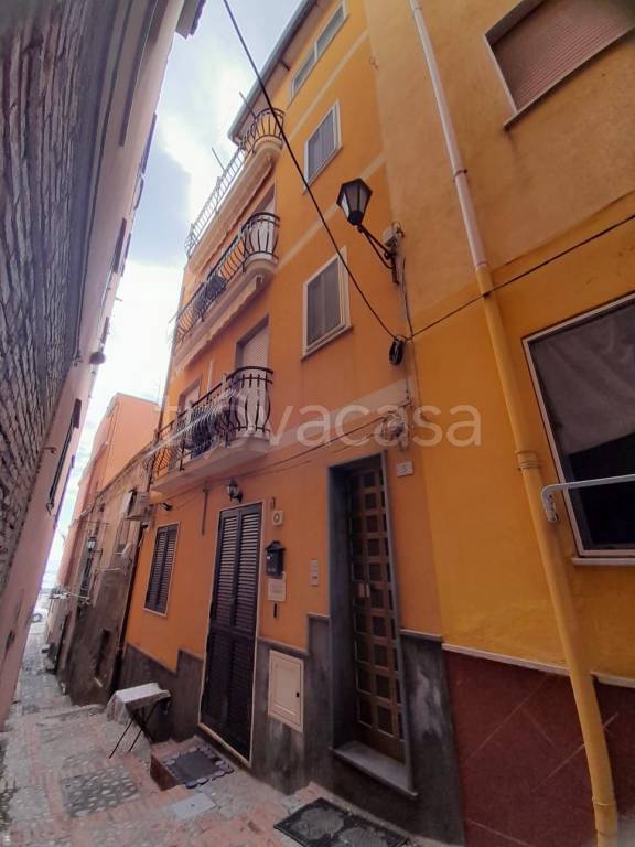 casa indipendente in vendita a Giardini-Naxos