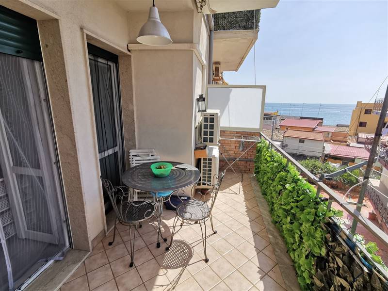 appartamento in vendita a Giardini-Naxos