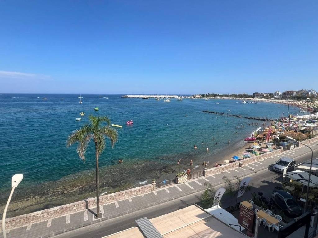 appartamento in vendita a Giardini-Naxos