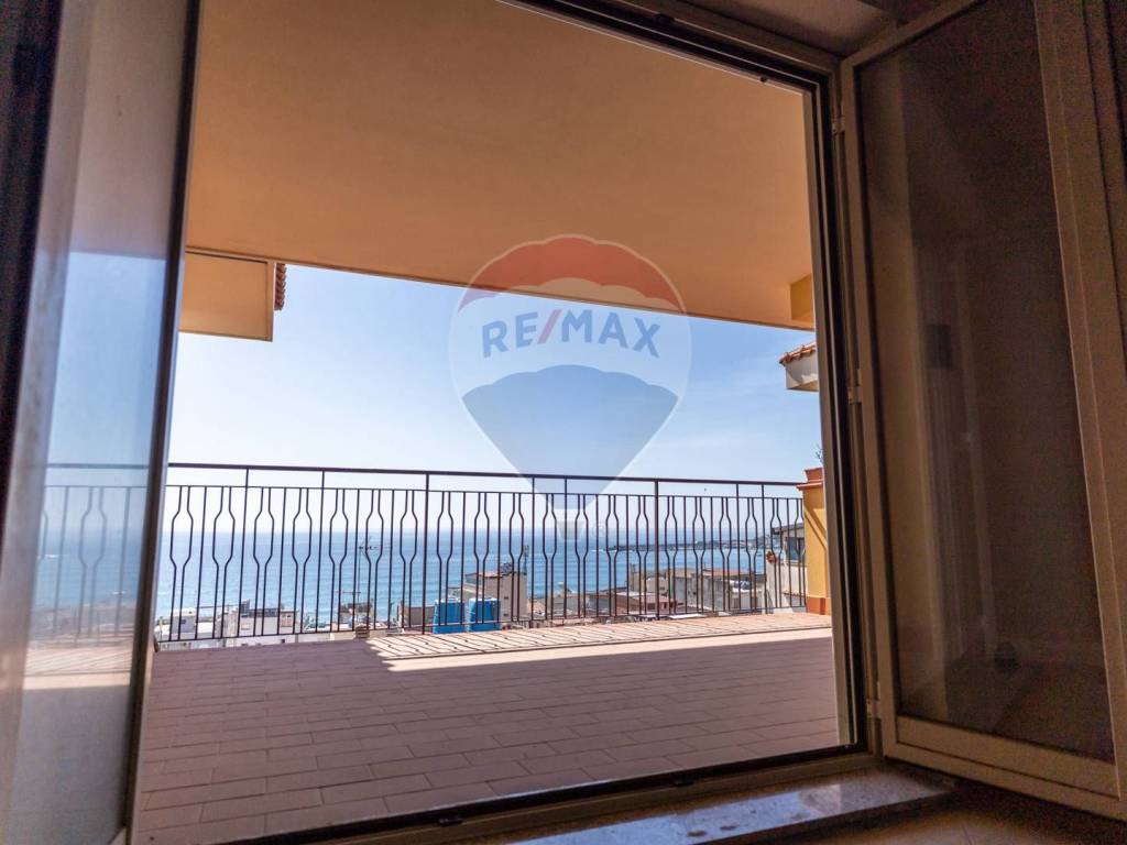 appartamento in vendita a Giardini-Naxos