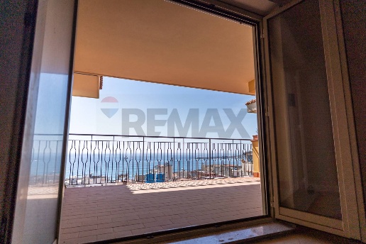 appartamento in vendita a Giardini-Naxos