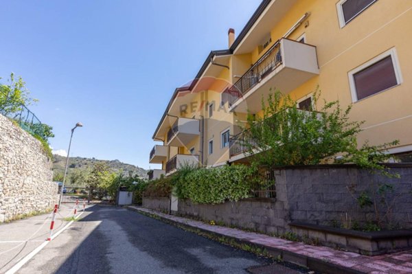 appartamento in vendita a Giardini-Naxos