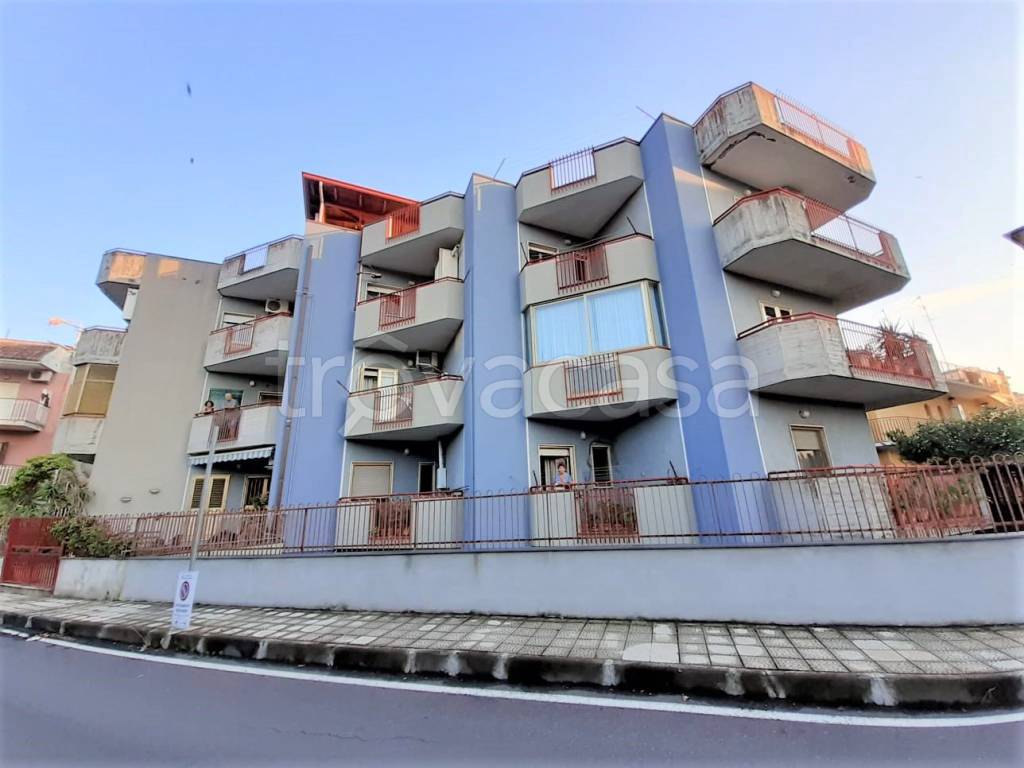 appartamento in vendita a Giardini-Naxos