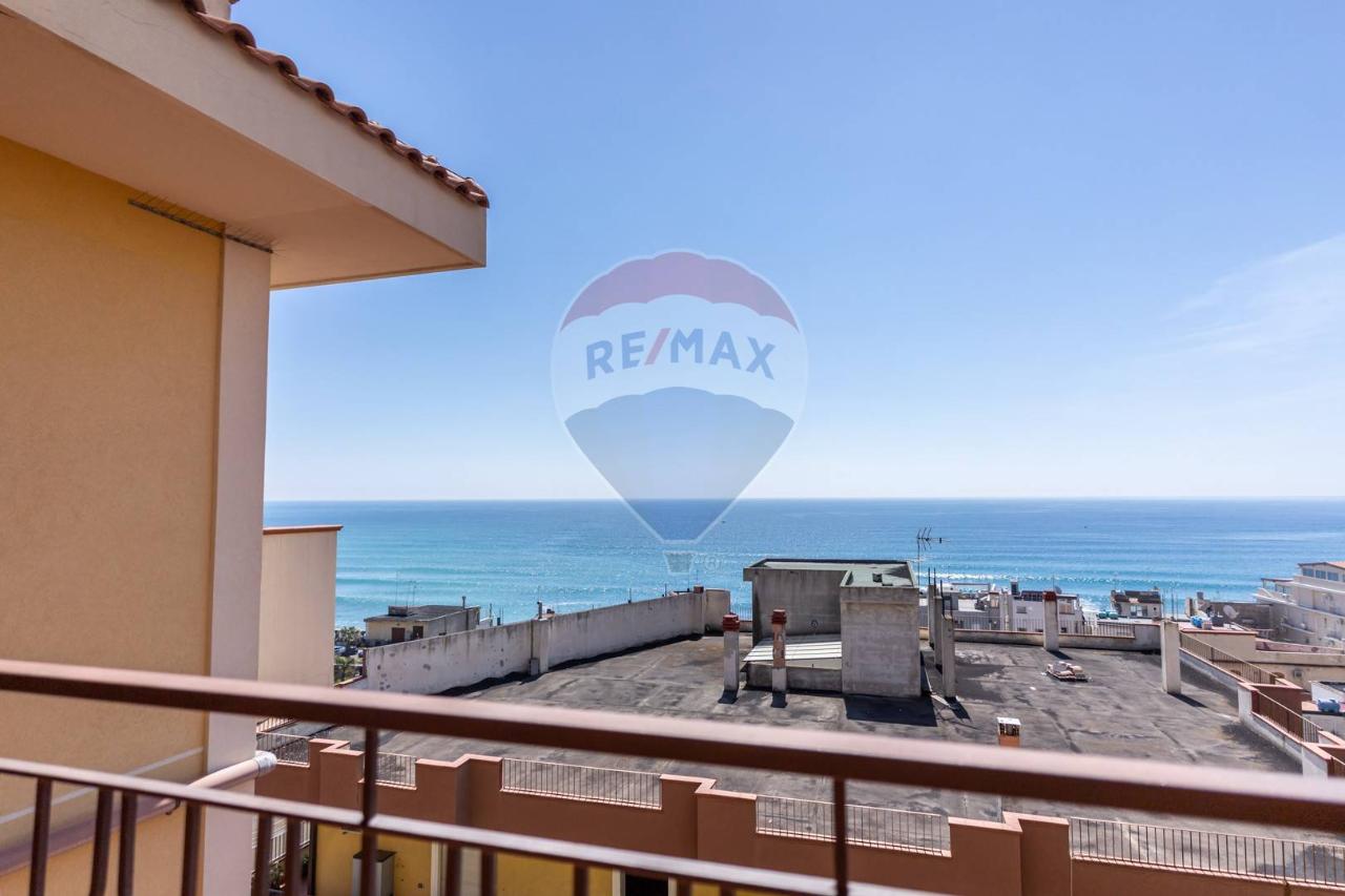 appartamento in vendita a Giardini-Naxos